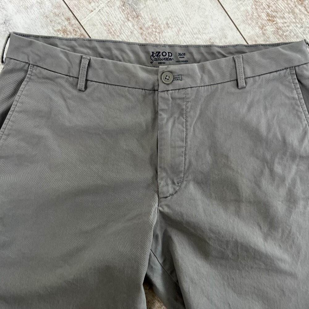 LAST CHANCE! Mens Gray Izod Saltwater Stretch Pants - Picture 3 of 5
